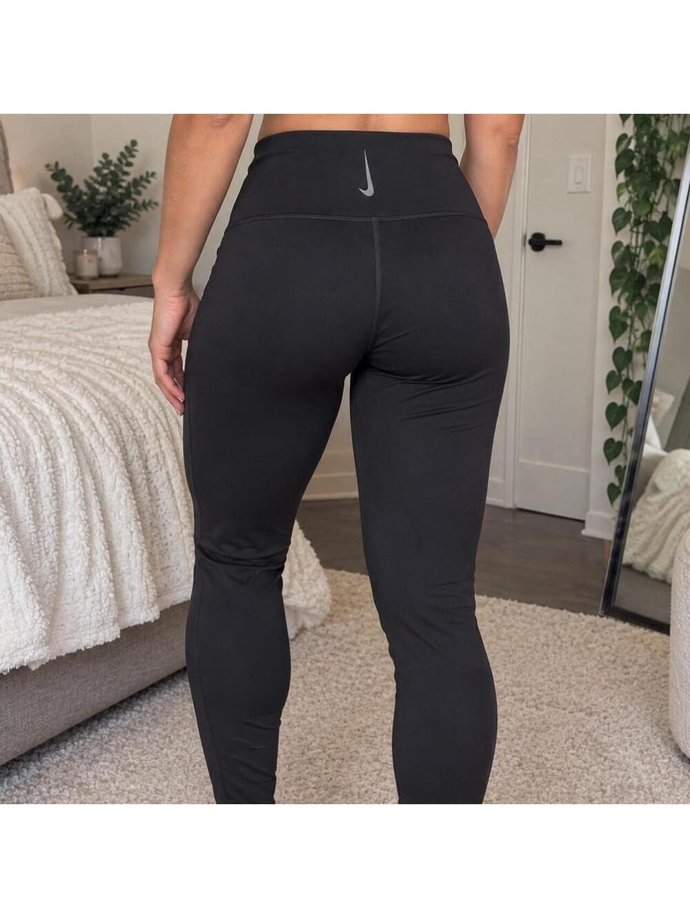 Nike Dri-FIT Black High-Waisted Leggings Women’s Size M